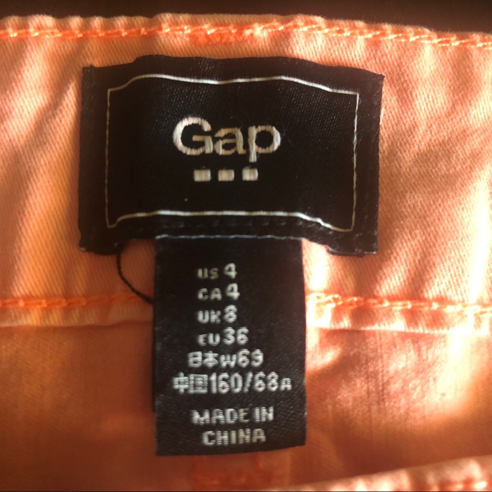 Ladies shorts, size 4 - Picture 8 of 10